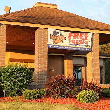 Best Western Ambassador Inn & Suites Wisconsin Dells Εξωτερικό φωτογραφία