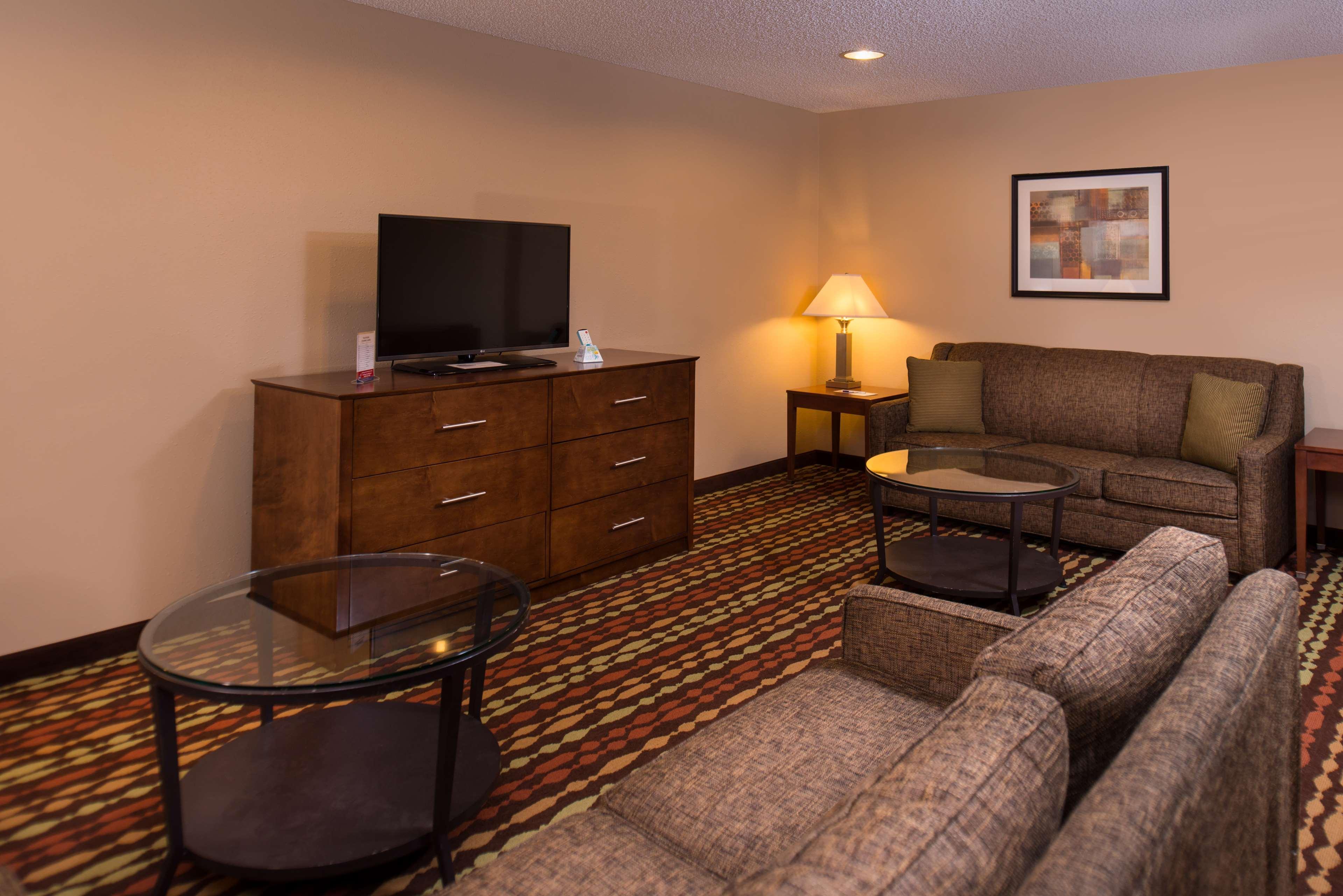 Best Western Ambassador Inn & Suites Wisconsin Dells Εξωτερικό φωτογραφία