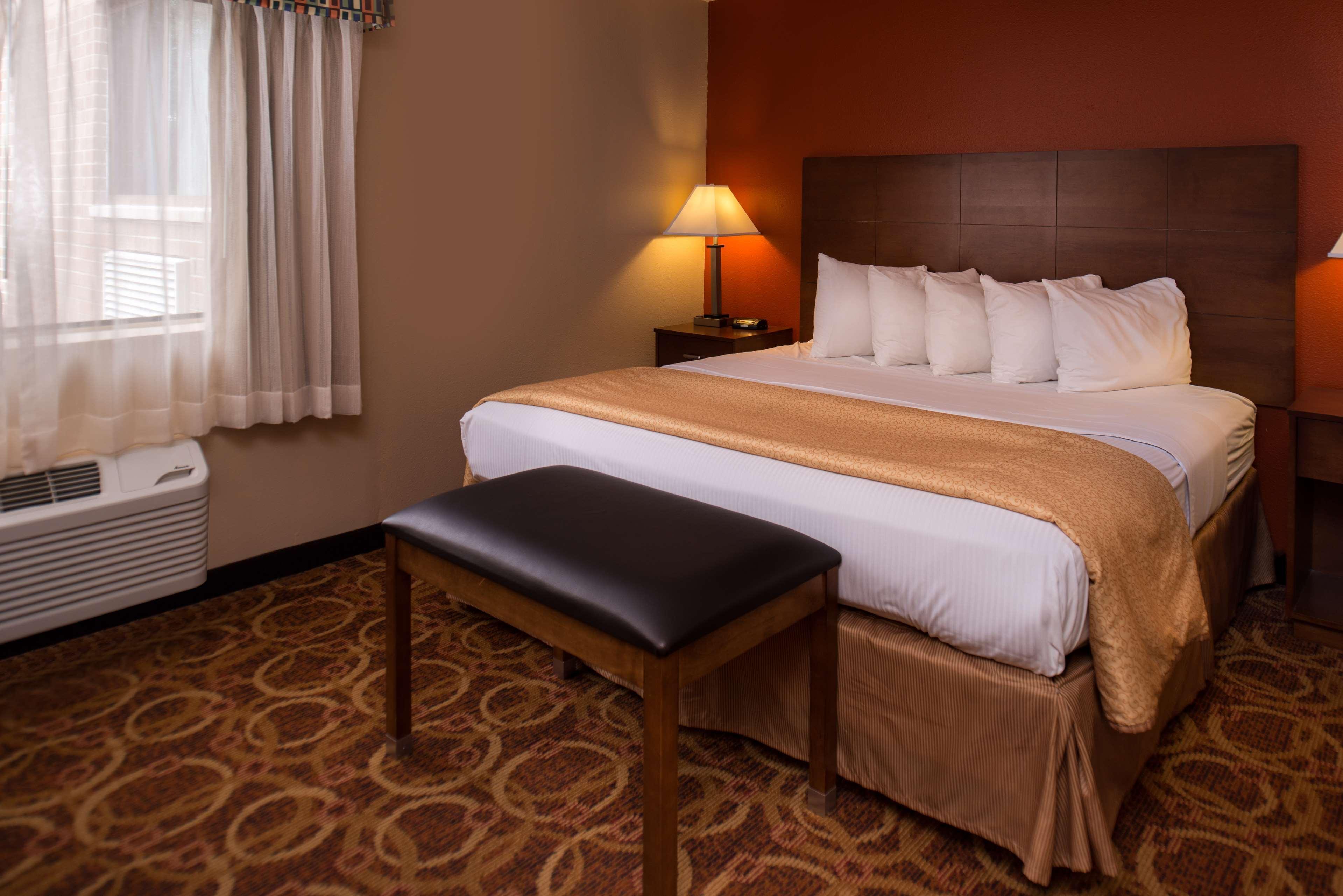 Best Western Ambassador Inn & Suites Wisconsin Dells Εξωτερικό φωτογραφία