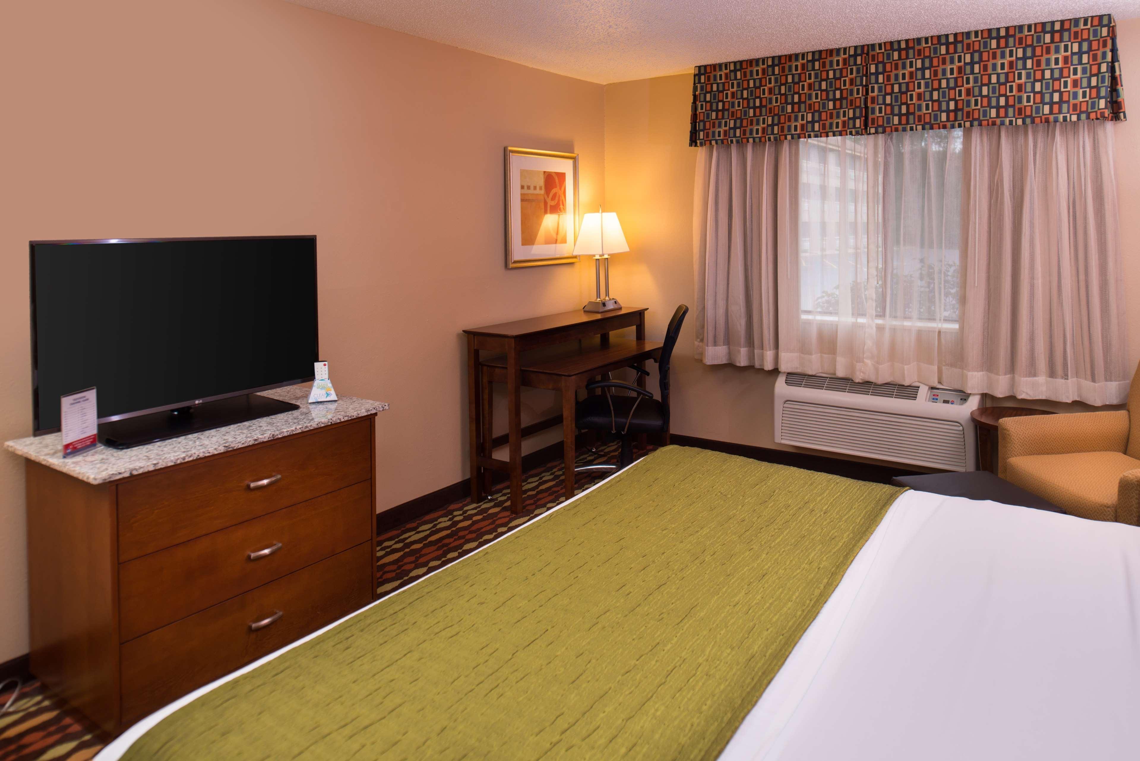 Best Western Ambassador Inn & Suites Wisconsin Dells Εξωτερικό φωτογραφία