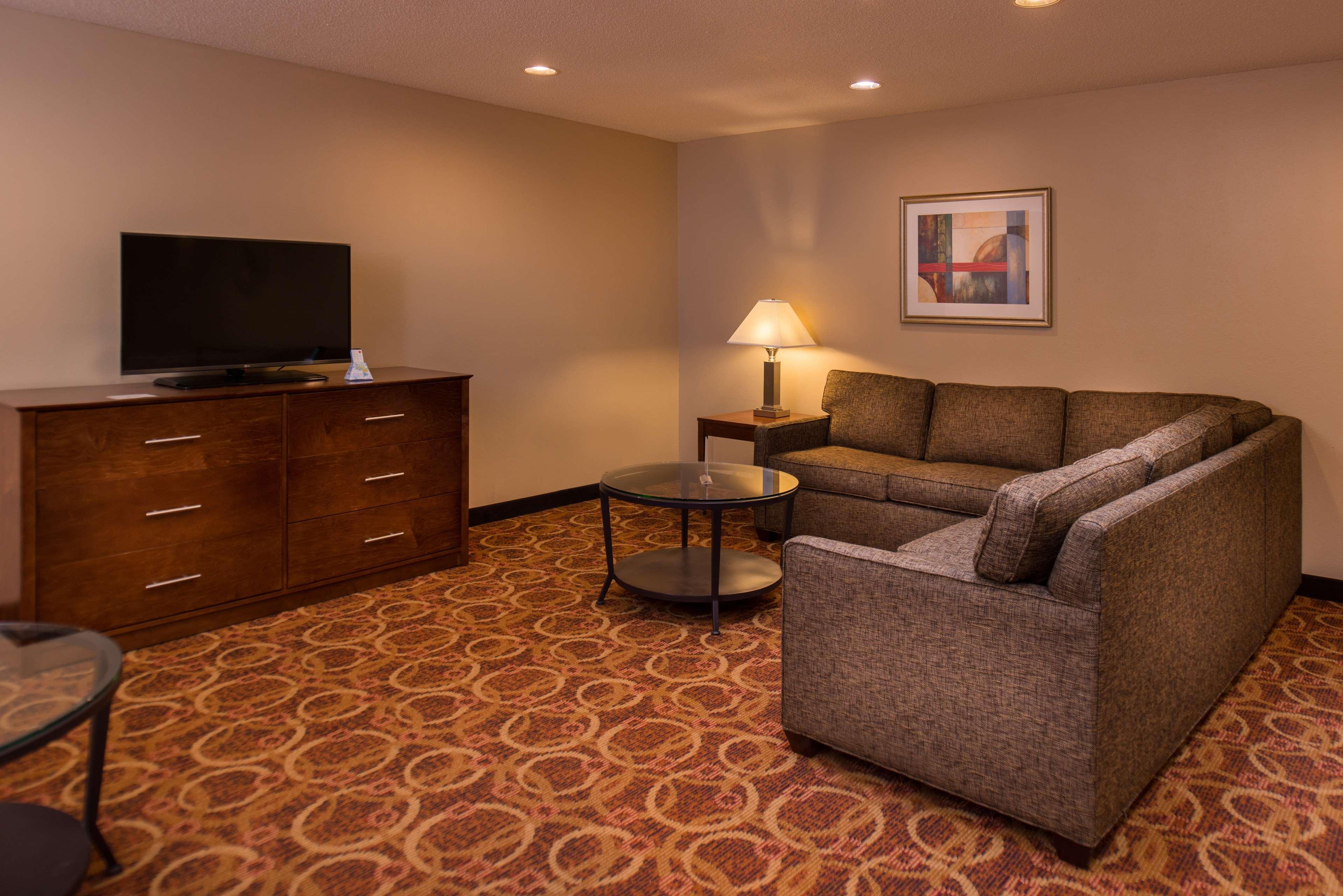 Best Western Ambassador Inn & Suites Wisconsin Dells Εξωτερικό φωτογραφία