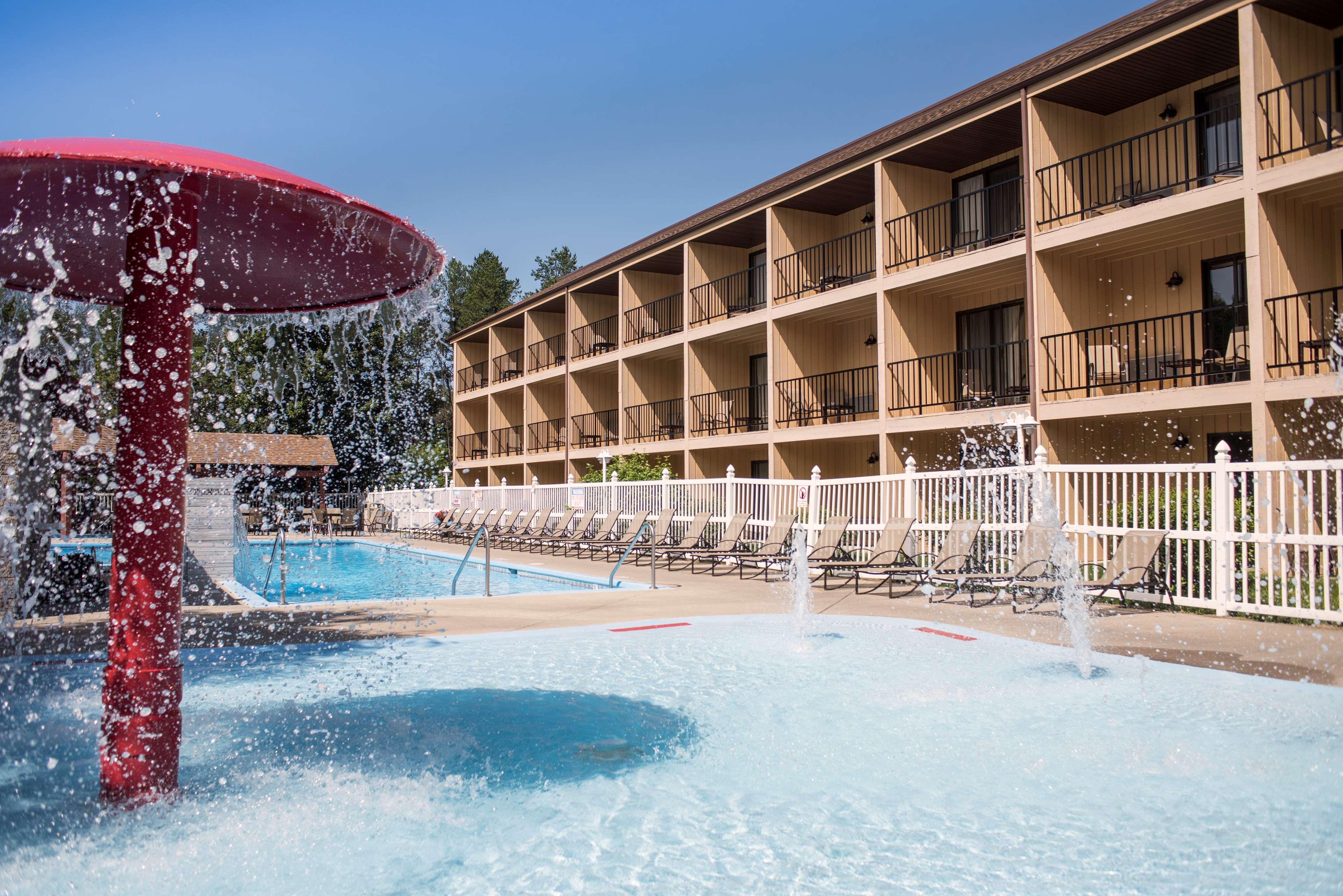 Best Western Ambassador Inn & Suites Wisconsin Dells Εξωτερικό φωτογραφία