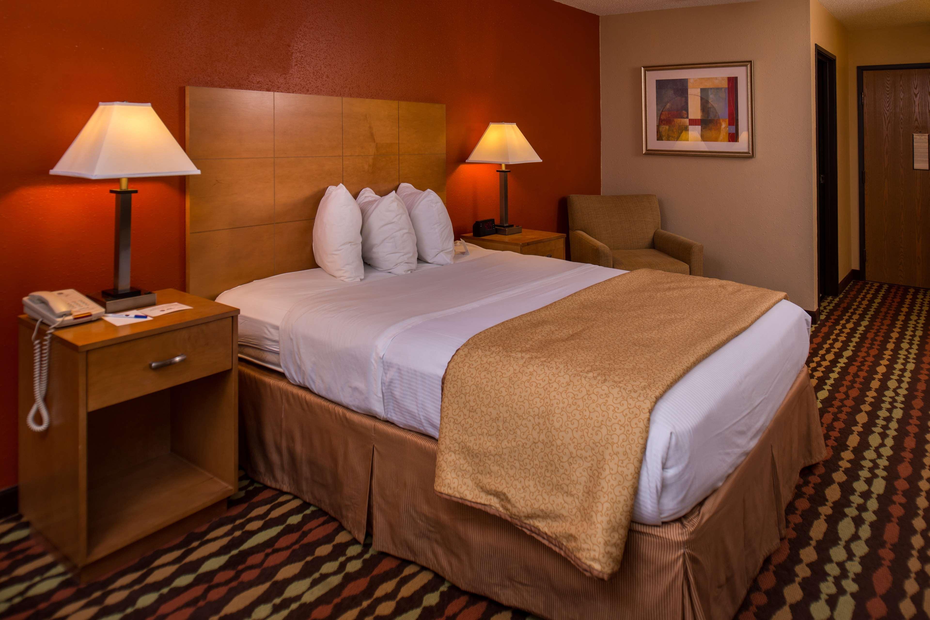 Best Western Ambassador Inn & Suites Wisconsin Dells Εξωτερικό φωτογραφία